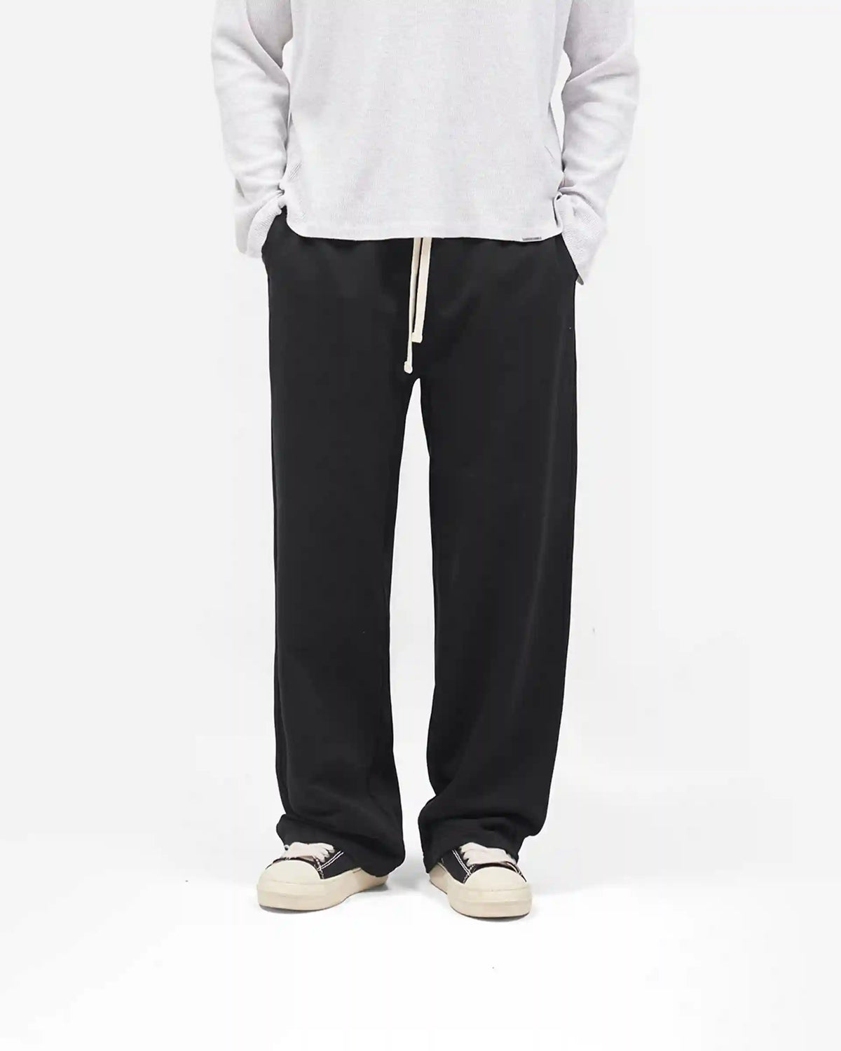 Initial Sweatpants - Jet Black